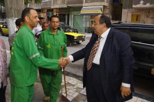 محافظ الاسكندرية فى حملة حلوة يا بلدى
