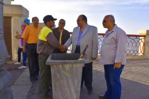 محافظ الاسكندرية وحملة حلوة يا بلدى